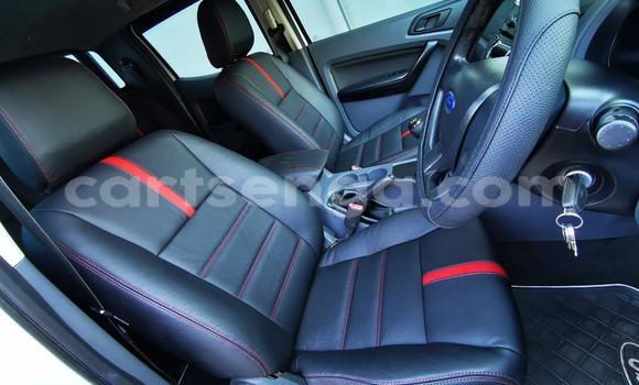 Acheter Occasion Voiture Ford Ranger Blanc à Ezulwini, Hhohho Acheter Occasion Voiture Ford Ranger Blanc à Ezulwini, Hhohho