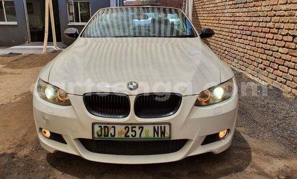 Acheter Occasion Voiture BMW 3–Series Blanc à Bulembu, Hhohho Acheter Occasion Voiture BMW 3–Series Blanc à Bulembu, Hhohho