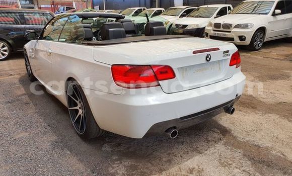 Acheter Occasion Voiture BMW 3–Series Blanc à Bulembu, Hhohho Acheter Occasion Voiture BMW 3–Series Blanc à Bulembu, Hhohho