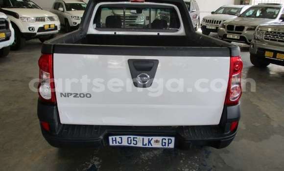 Buy Used Nissan NV200 White Car in Bhunya in Manzini Buy Used Nissan NV200 White Car in Bhunya in Manzini