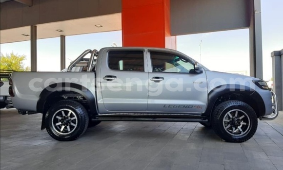 Nunua Ilio tumika Toyota Hilux Silver Gari ndani ya Big Bend nchini Lubombo Nunua Ilio tumika Toyota Hilux Silver Gari ndani ya Big Bend nchini Lubombo