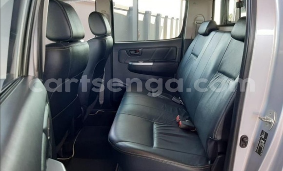 Nunua Ilio tumika Toyota Hilux Silver Gari ndani ya Big Bend nchini Lubombo Nunua Ilio tumika Toyota Hilux Silver Gari ndani ya Big Bend nchini Lubombo