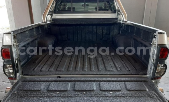 Nunua Ilio tumika Toyota Hilux Silver Gari ndani ya Big Bend nchini Lubombo Nunua Ilio tumika Toyota Hilux Silver Gari ndani ya Big Bend nchini Lubombo