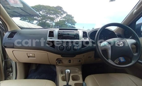 Nunua Ilio tumika Toyota Hilux Silver Gari ndani ya Big Bend nchini Lubombo Nunua Ilio tumika Toyota Hilux Silver Gari ndani ya Big Bend nchini Lubombo