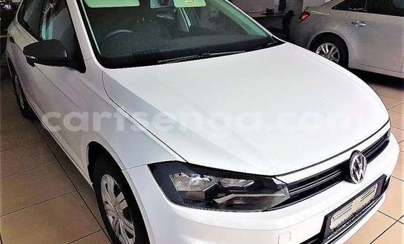 Buy Used Volkswagen Polo White Car in Bhunya in Manzini Buy Used Volkswagen Polo White Car in Bhunya in Manzini