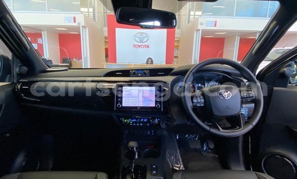 Buy Used Toyota Hilux Black Car in Ezulwini in Hhohho Buy Used Toyota Hilux Black Car in Ezulwini in Hhohho