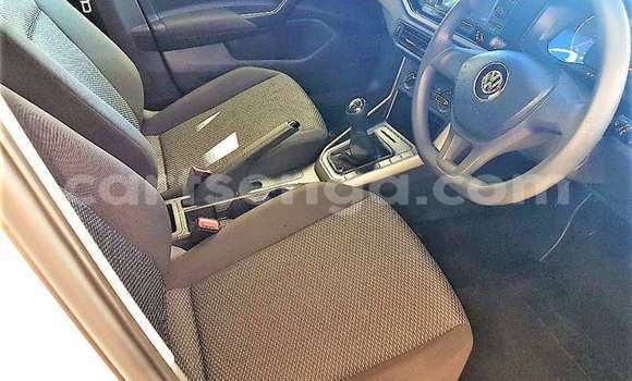 Buy Used Volkswagen Polo White Car in Bhunya in Manzini Buy Used Volkswagen Polo White Car in Bhunya in Manzini