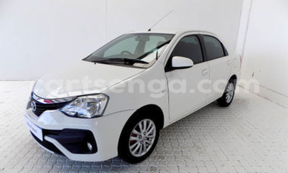 Buy Used Toyota Etios White Car in Ezulwini in Hhohho