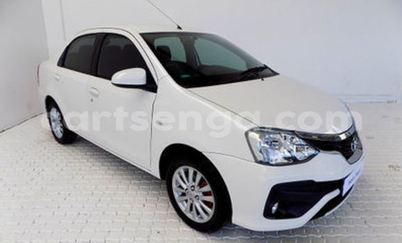 Acheter Occasion Voiture Toyota Etios Blanc à Ezulwini, Hhohho Acheter Occasion Voiture Toyota Etios Blanc à Ezulwini, Hhohho