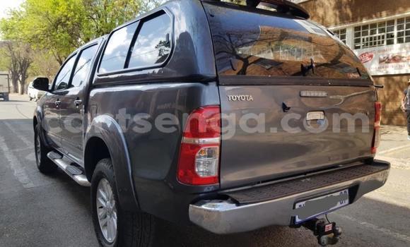 Buy Used Toyota Hilux Silver Car in Mbabane in Manzini Buy Used Toyota Hilux Silver Car in Mbabane in Manzini