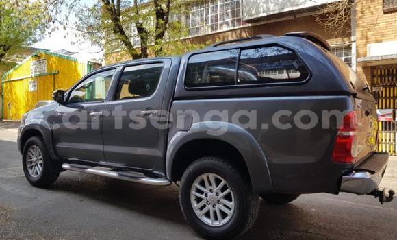 Buy Used Toyota Hilux Silver Car in Mbabane in Manzini Buy Used Toyota Hilux Silver Car in Mbabane in Manzini