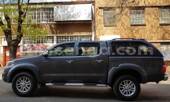 Buy Used Toyota Hilux Silver Car in Mbabane in Manzini Buy Used Toyota Hilux Silver Car in Mbabane in Manzini