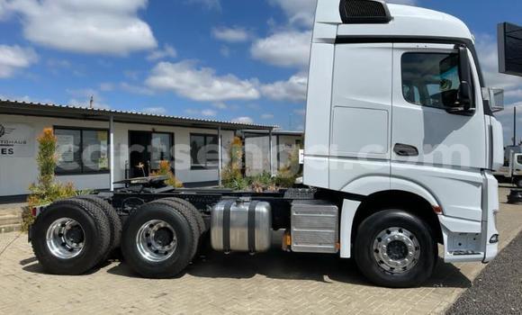 Buy Used Mercedes‒Benz 2644 White Truck in Mhlume in Lubombo District