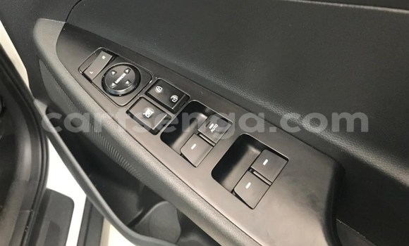 Buy Used Hyundai Tucson White Car in Mbabane in Manzini Buy Used Hyundai Tucson White Car in Mbabane in Manzini