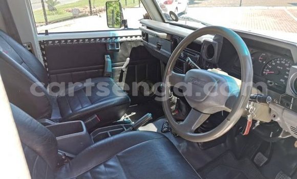 Acheter Occasion Voiture Toyota Land Cruiser Blanc à Mbabane, Manzini Acheter Occasion Voiture Toyota Land Cruiser Blanc à Mbabane, Manzini