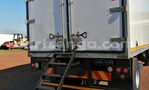 Nunua Ilio tumika Hino 300 Series Other Lori ndani ya Big Bend nchini Wilaya ya Lubombo Nunua Ilio tumika Hino 300 Series Other Lori ndani ya Big Bend nchini Wilaya ya Lubombo