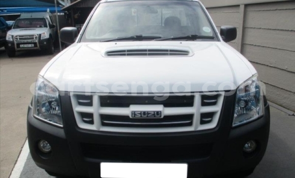 Buy Used Isuzu KB White Car in Ezulwini in Hhohho
