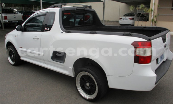 Buy Used Chevrolet Corsa White Car in Bhunya in Manzini Buy Used Chevrolet Corsa White Car in Bhunya in Manzini