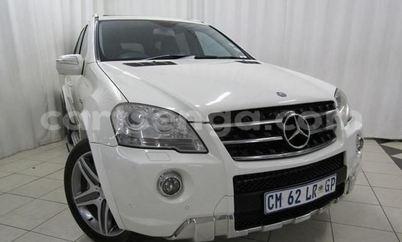 Buy Used Mercedes‒Benz ML–Class White Car in Big Bend in Lubombo District Buy Used Mercedes‒Benz ML–Class White Car in Big Bend in Lubombo District