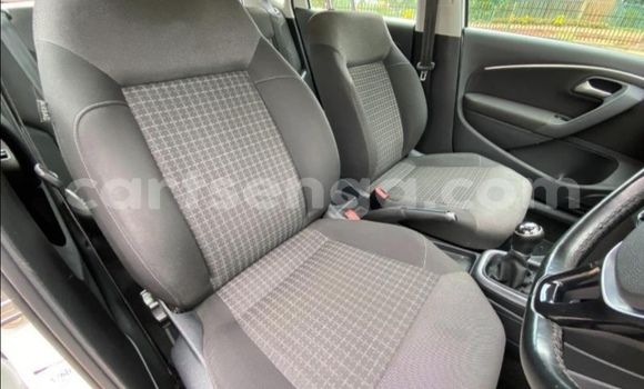 Nunua Ilio tumika Volkswagen Polo White Gari ndani ya Big Bend nchini Wilaya ya Lubombo Nunua Ilio tumika Volkswagen Polo White Gari ndani ya Big Bend nchini Wilaya ya Lubombo