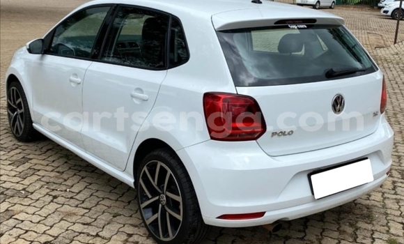 Nunua Ilio tumika Volkswagen Polo White Gari ndani ya Big Bend nchini Wilaya ya Lubombo Nunua Ilio tumika Volkswagen Polo White Gari ndani ya Big Bend nchini Wilaya ya Lubombo