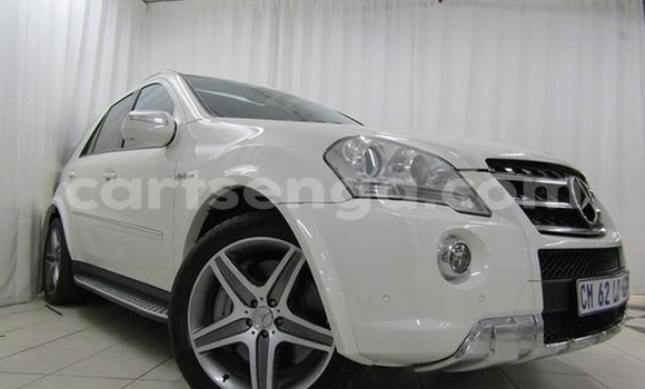 Buy Used Mercedes‒Benz ML–Class White Car in Big Bend in Lubombo District Buy Used Mercedes‒Benz ML–Class White Car in Big Bend in Lubombo District