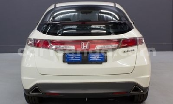 Buy Used Honda Civic White Car in Ezulwini in Hhohho Buy Used Honda Civic White Car in Ezulwini in Hhohho