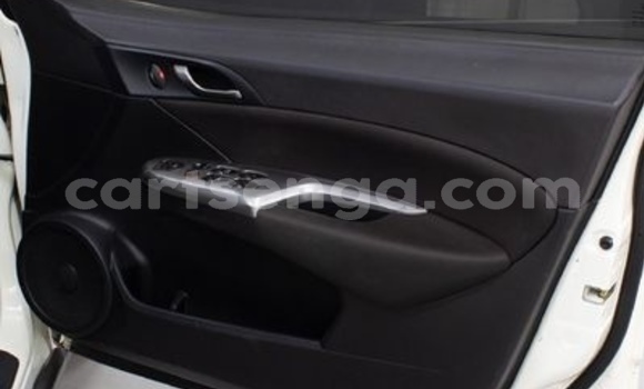 Buy Used Honda Civic White Car in Ezulwini in Hhohho Buy Used Honda Civic White Car in Ezulwini in Hhohho