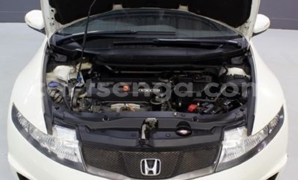 Buy Used Honda Civic White Car in Ezulwini in Hhohho Buy Used Honda Civic White Car in Ezulwini in Hhohho