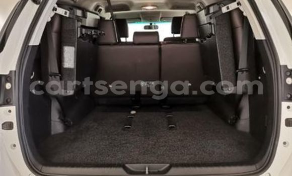 Acheter Occasion Voiture Toyota Fortuner Blanc à Ezulwini, Hhohho Acheter Occasion Voiture Toyota Fortuner Blanc à Ezulwini, Hhohho