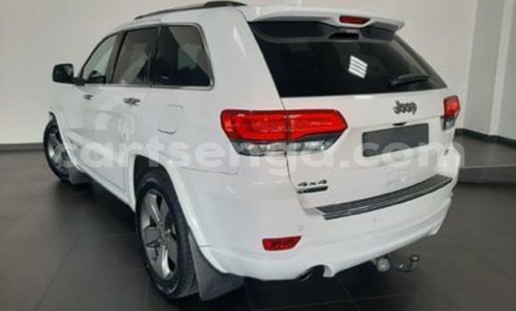 Buy Used Jeep Grand Cherokee White Car in Ezulwini in Hhohho Buy Used Jeep Grand Cherokee White Car in Ezulwini in Hhohho