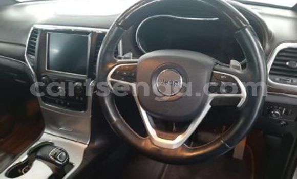 Buy Used Jeep Grand Cherokee White Car in Ezulwini in Hhohho Buy Used Jeep Grand Cherokee White Car in Ezulwini in Hhohho