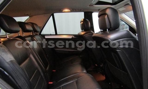 Buy Used Mercedes‒Benz ML–Class White Car in Big Bend in Lubombo District Buy Used Mercedes‒Benz ML–Class White Car in Big Bend in Lubombo District