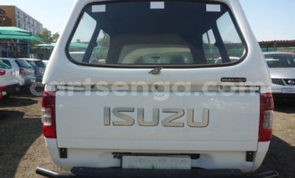 Buy Used Isuzu KB White Car in Ezulwini in Hhohho Buy Used Isuzu KB White Car in Ezulwini in Hhohho