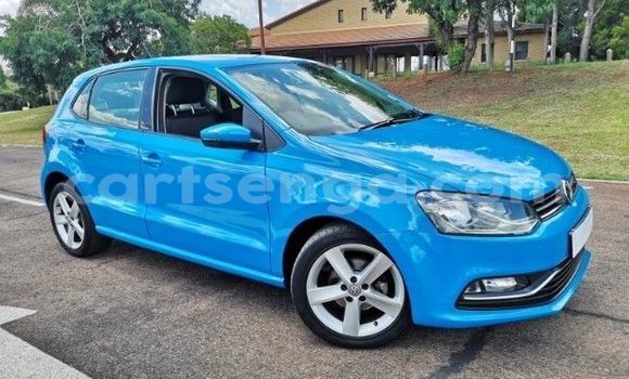 Buy Used Volkswagen Polo Blue Car in Ezulwini in Hhohho Buy Used Volkswagen Polo Blue Car in Ezulwini in Hhohho