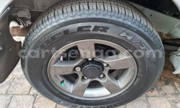 Nunua Ilio tumika Suzuki Jimny Silver Gari ndani ya Ezulwini nchini Hhohho Nunua Ilio tumika Suzuki Jimny Silver Gari ndani ya Ezulwini nchini Hhohho