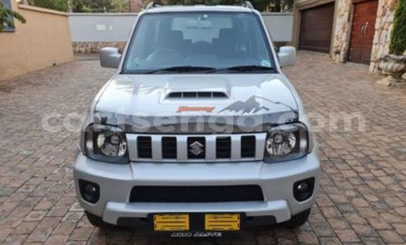 Nunua Ilio tumika Suzuki Jimny Silver Gari ndani ya Ezulwini nchini Hhohho Nunua Ilio tumika Suzuki Jimny Silver Gari ndani ya Ezulwini nchini Hhohho