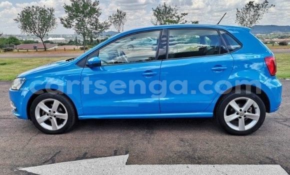 Buy Used Volkswagen Polo Blue Car in Ezulwini in Hhohho Buy Used Volkswagen Polo Blue Car in Ezulwini in Hhohho