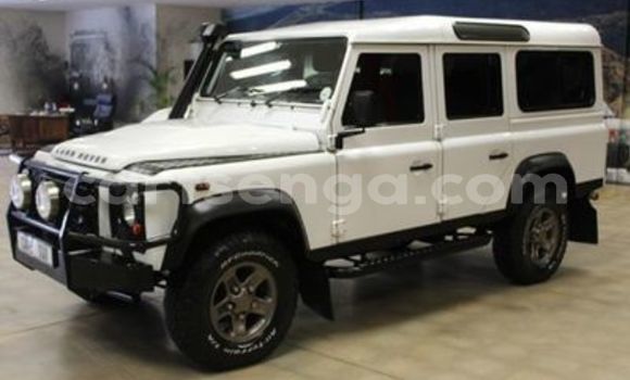 Acheter Occasion Voiture Land Rover Defender Blanc à Ezulwini, Hhohho Acheter Occasion Voiture Land Rover Defender Blanc à Ezulwini, Hhohho