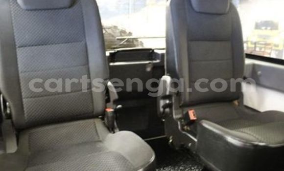 Acheter Occasion Voiture Land Rover Defender Blanc à Ezulwini, Hhohho Acheter Occasion Voiture Land Rover Defender Blanc à Ezulwini, Hhohho