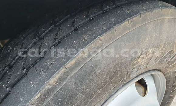 Nunua Ilio tumika Nissan Urvan White Gari ndani ya Ezulwini nchini Hhohho Nunua Ilio tumika Nissan Urvan White Gari ndani ya Ezulwini nchini Hhohho