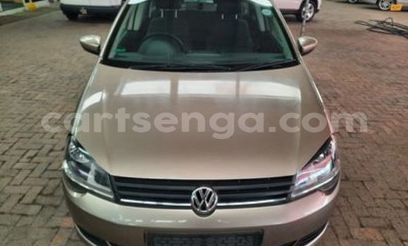 Nunua Ilio tumika Volkswagen Polo Brown Gari ndani ya Mbabane nchini Manzini Nunua Ilio tumika Volkswagen Polo Brown Gari ndani ya Mbabane nchini Manzini