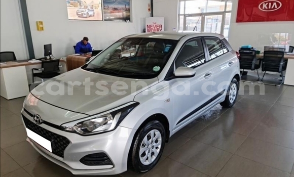 Nunua Ilio tumika Hyundai i20 Silver Gari ndani ya Big Bend nchini Wilaya ya Lubombo Nunua Ilio tumika Hyundai i20 Silver Gari ndani ya Big Bend nchini Wilaya ya Lubombo
