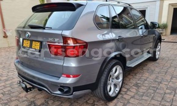 Nunua Ilio tumika BMW X3 Silver Gari ndani ya Ezulwini nchini Hhohho Nunua Ilio tumika BMW X3 Silver Gari ndani ya Ezulwini nchini Hhohho