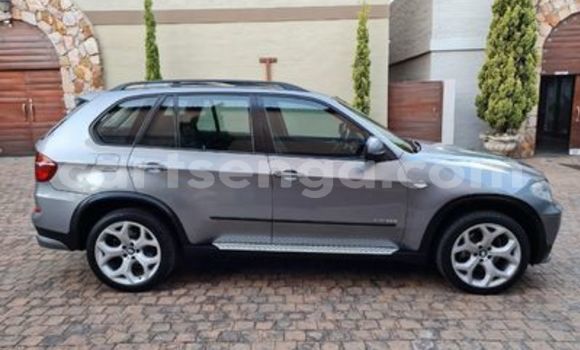 Nunua Ilio tumika BMW X3 Silver Gari ndani ya Ezulwini nchini Hhohho Nunua Ilio tumika BMW X3 Silver Gari ndani ya Ezulwini nchini Hhohho