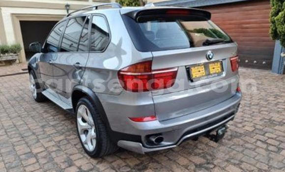 Nunua Ilio tumika BMW X3 Silver Gari ndani ya Ezulwini nchini Hhohho Nunua Ilio tumika BMW X3 Silver Gari ndani ya Ezulwini nchini Hhohho