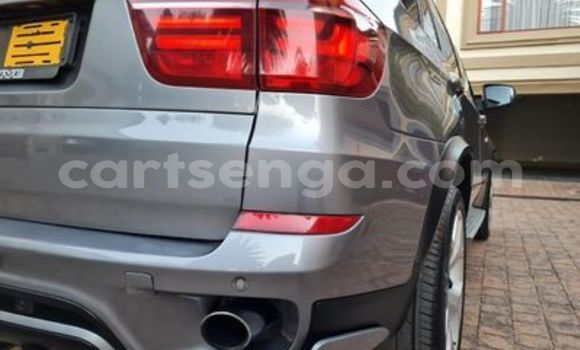 Nunua Ilio tumika BMW X3 Silver Gari ndani ya Ezulwini nchini Hhohho Nunua Ilio tumika BMW X3 Silver Gari ndani ya Ezulwini nchini Hhohho