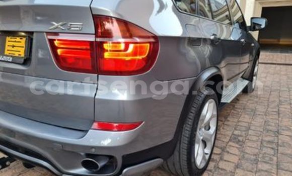 Nunua Ilio tumika BMW X3 Silver Gari ndani ya Ezulwini nchini Hhohho Nunua Ilio tumika BMW X3 Silver Gari ndani ya Ezulwini nchini Hhohho