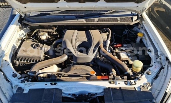 Acheter Occasion Voiture Isuzu D–MAX Blanc à Hlatikulu, Shiselweni District Acheter Occasion Voiture Isuzu D–MAX Blanc à Hlatikulu, Shiselweni District