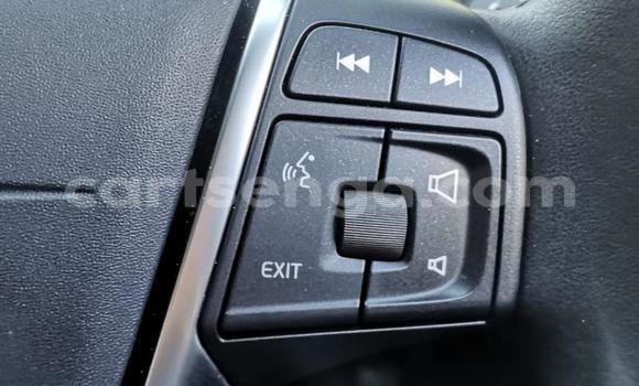 Nunua Ilio tumika Volvo V40 Silver Gari ndani ya Big Bend nchini Lubombo Nunua Ilio tumika Volvo V40 Silver Gari ndani ya Big Bend nchini Lubombo